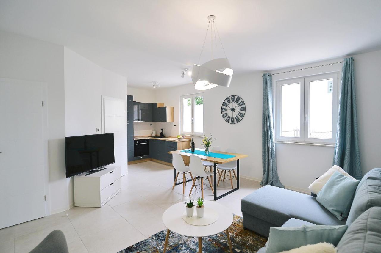Opatija Sunshine Apartment Bagian luar foto