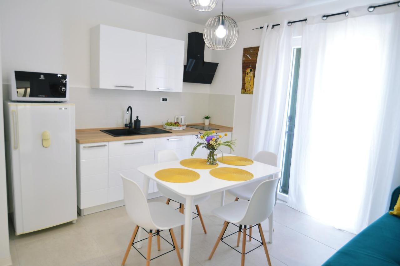 Opatija Sunshine Apartment Bagian luar foto