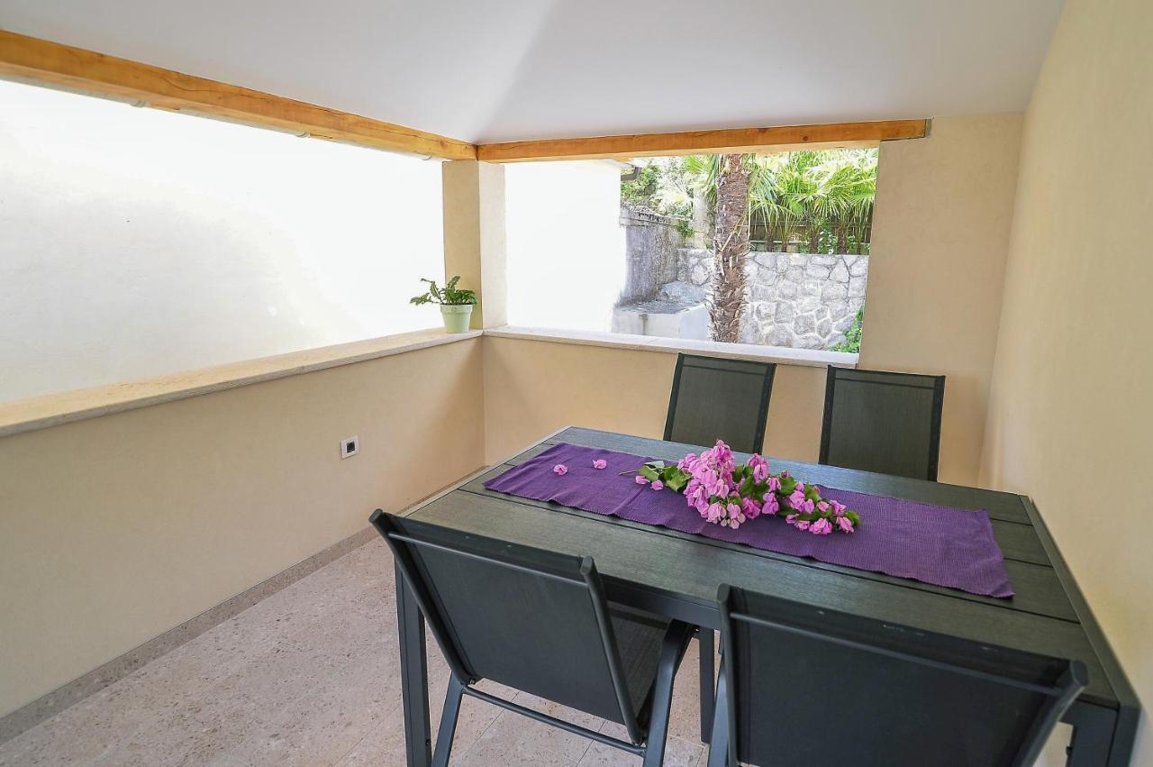 Opatija Sunshine Apartment Bagian luar foto