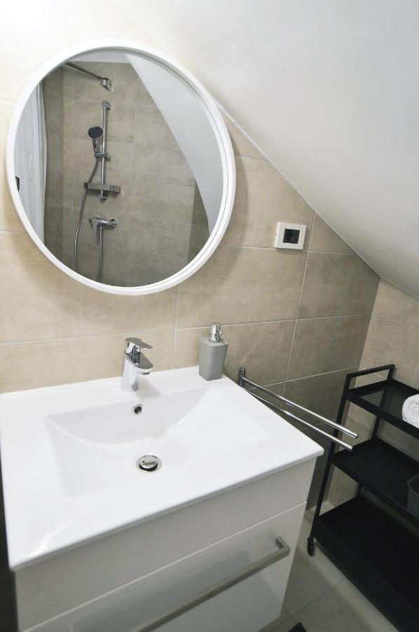 Opatija Sunshine Apartment Bagian luar foto